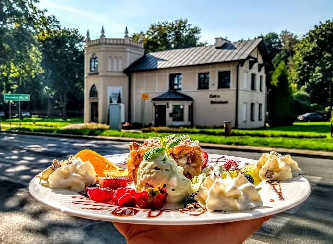 Stara Octownia RestauracjaKuchnia Polska Przyjęcia okolicznościowe